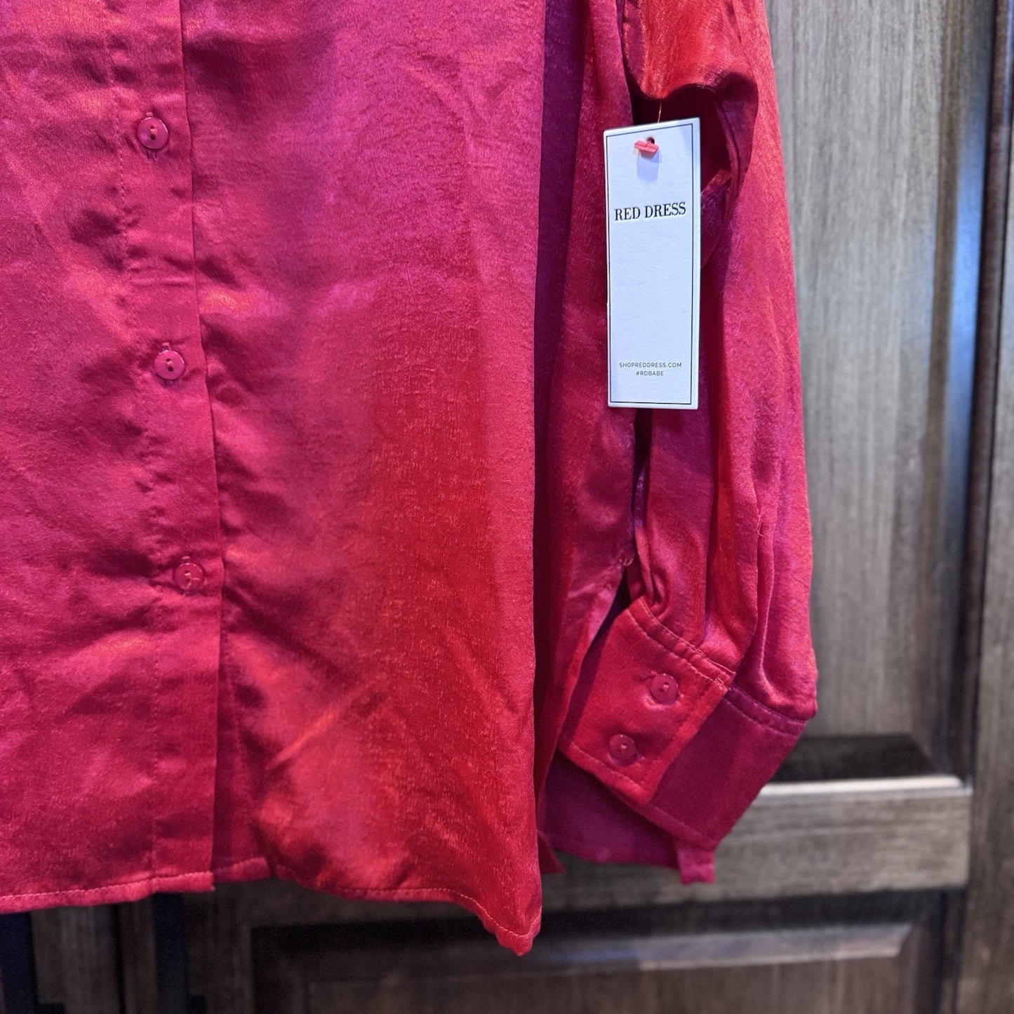 Aura by Red Dress Boutique Red Satin Button-Down Blouse | Size Sm | Shark Tank