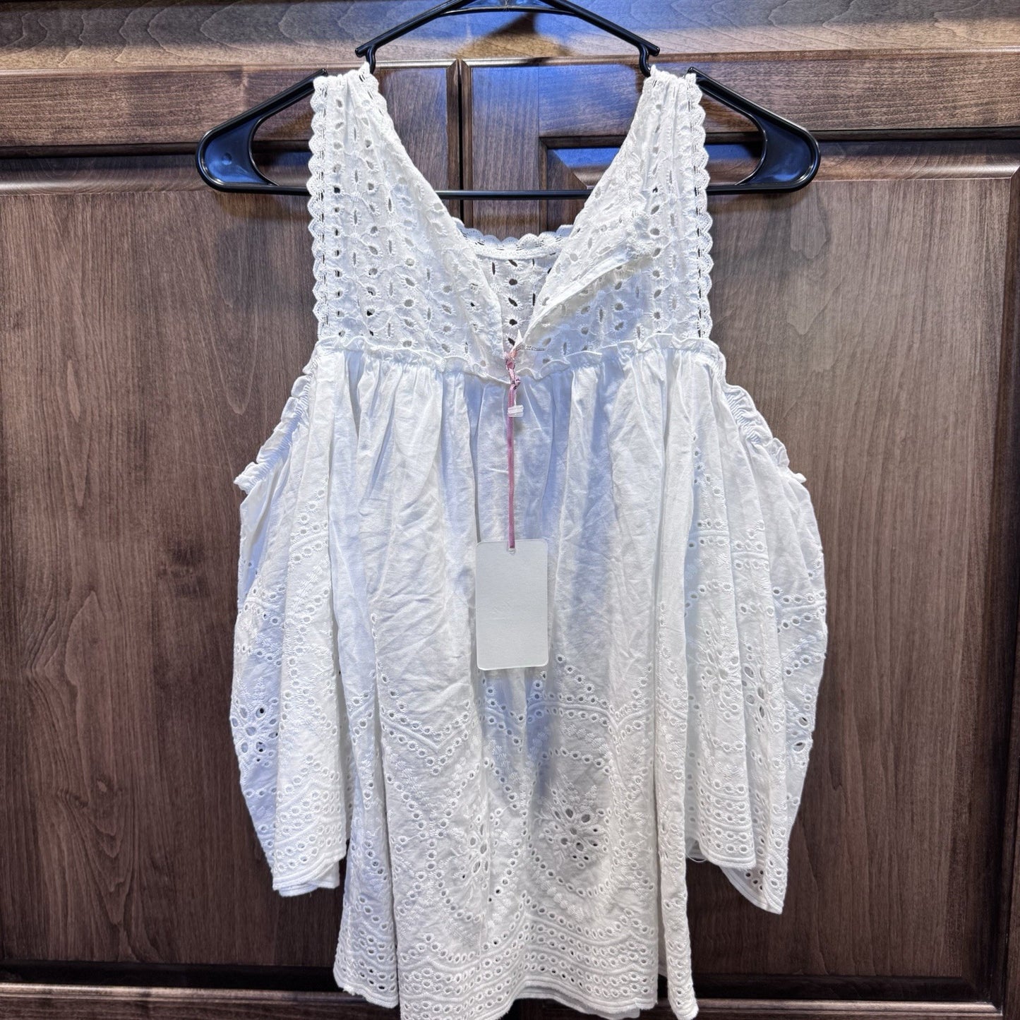 Entro White Eyelet Cold Shoulder Blouse | Size Small | Boho Summer Top NWT