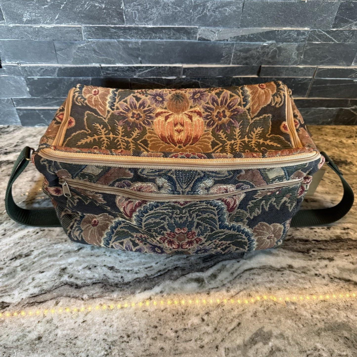 Vintage Showline Inc Tapestry Soft garment toiletry Bag Luggage - USA Made