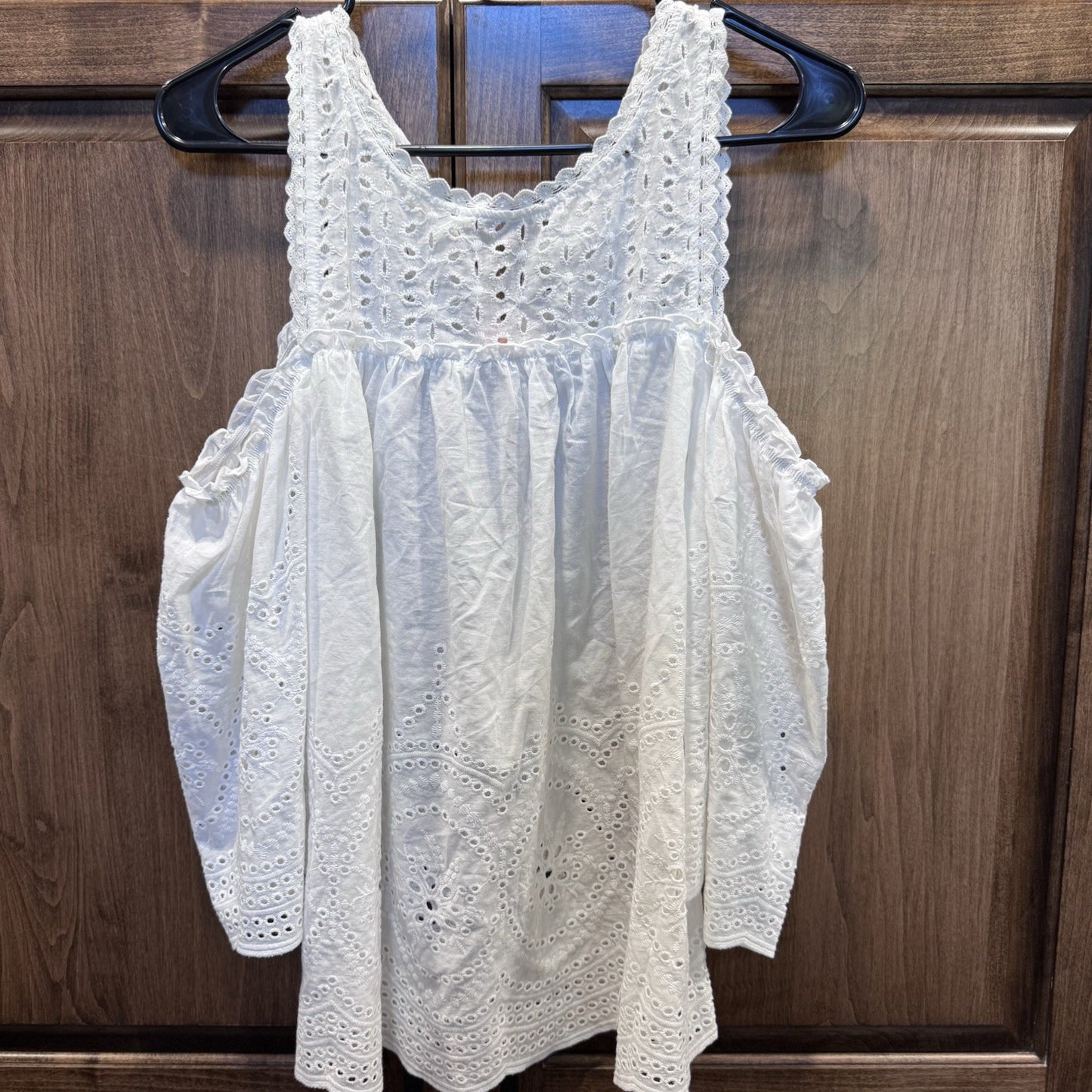 Entro White Eyelet Cold Shoulder Blouse | Size Small | Boho Summer Top NWT