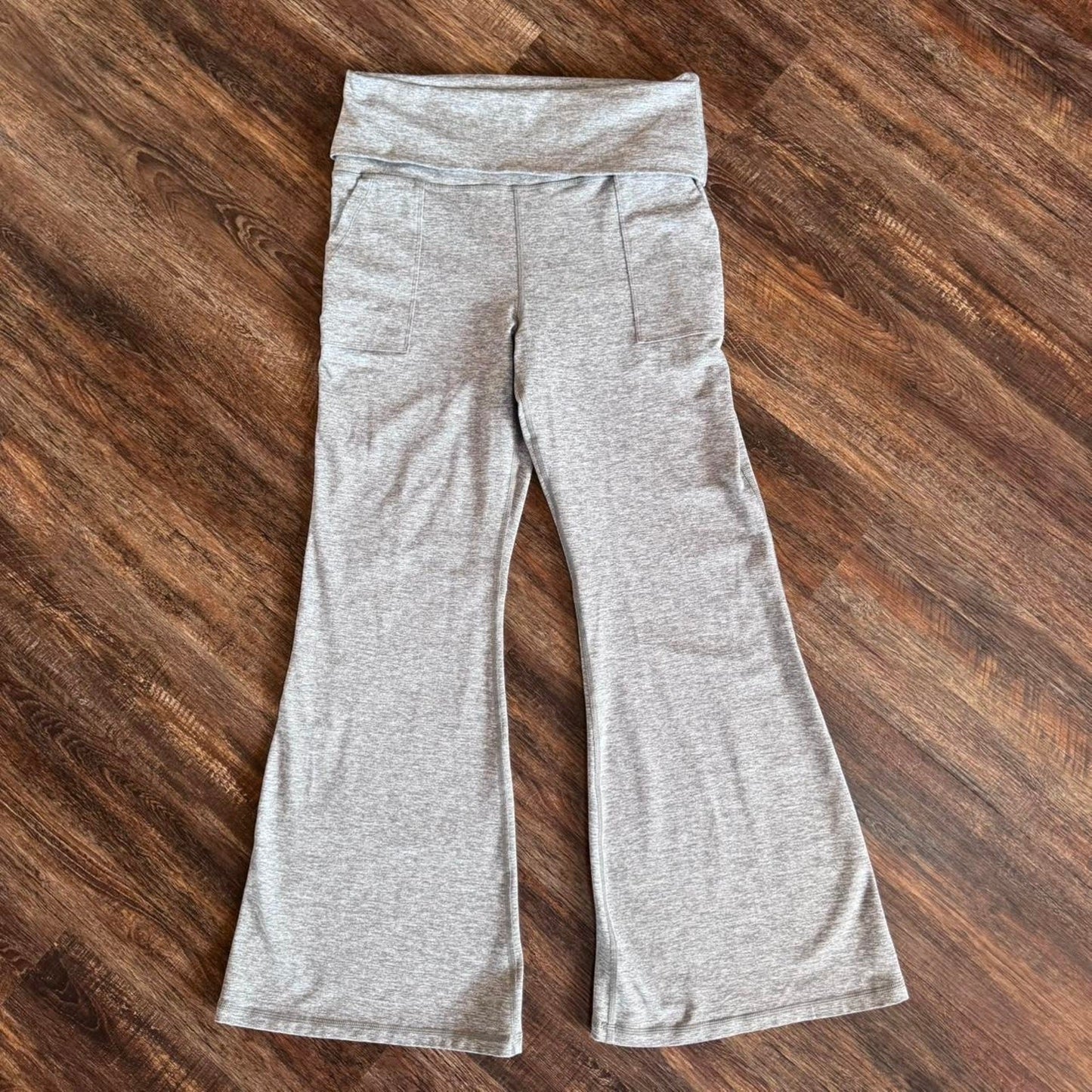 XL OFFLINE By Aerie The Hugger High Waisted Fold over Flare Legging